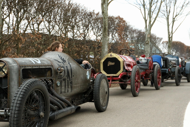 Illustration for article titled The World's Last Great Vintage Race Should Never Change Because Of Safety